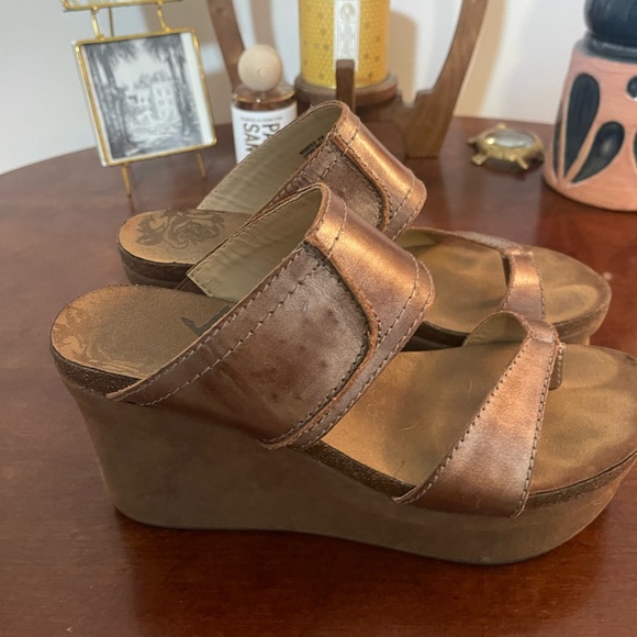 OTBT Women's Brookfield Metallic Leather Wedge Sandals Bohemian Casual 8.5 - Picture 7 of 12